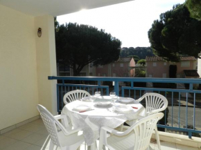 Appartement T2 avec Cabine, Piscine, Parking Privé - Proche Plage et Commerces, Le Lavandou - FR-1-251-774